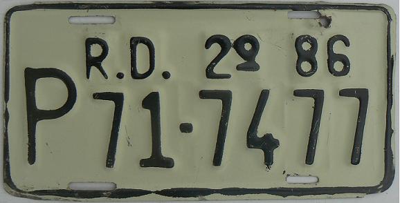 Old series (1982 - 1987), R.D. 2 0 86 = República Dominicana, second half of 1986, P = private vehicle
