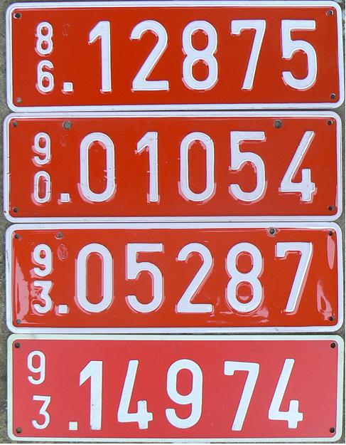 Former temporary series (1975 - 1993), first three rear officially issued (1986, 1990, 1993), last one front owner provided (1993)