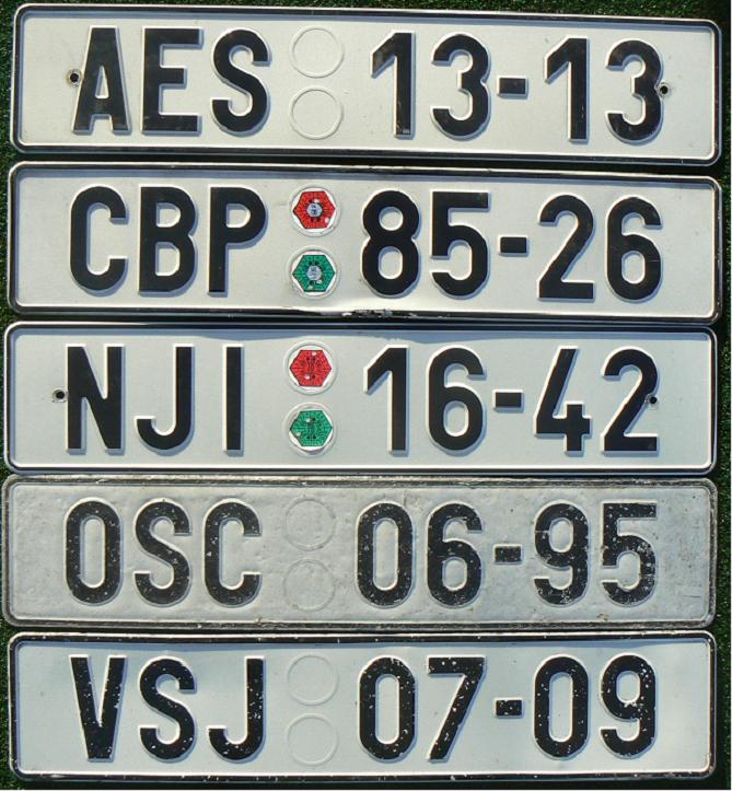 Former normal series (1994 - 2001), black on reflective white = passenger cars  AE = Praha (Prague) city, CB = České Budějovice (Budweis), JE = Jeseník, NJ = Nový Jičín, OS = Ostrava, VS = Vsetín