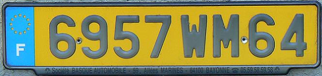 64 = Pyrénées-Atlantiques (Pau), Aquitaine, 1999