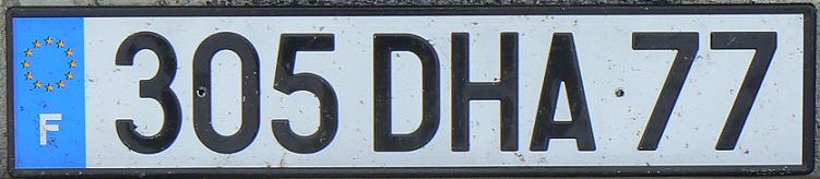 77 = Seine-et-Marne (Melun), Île-de-France, 2004