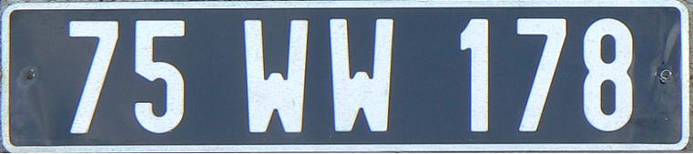 Former trade and provisional series (1958-2009), WW1 = vehicles, if in cab and chassis form, which will be travelling outside France to have the bodywork completed, 78 = Yvelines (Versailles)