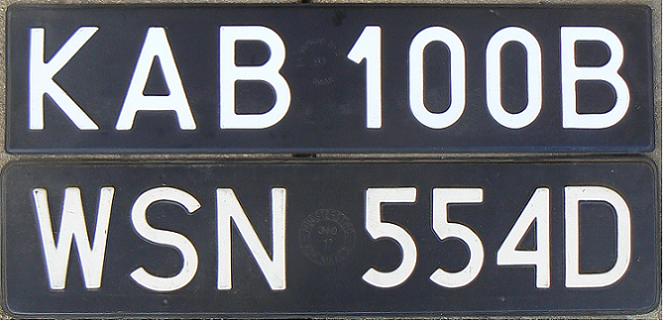 Former series (1976 - 2000), KA = Katowice, WS = Warszawa, suffix letter = Administrative, Government and Public Department vehicles (1976-96)