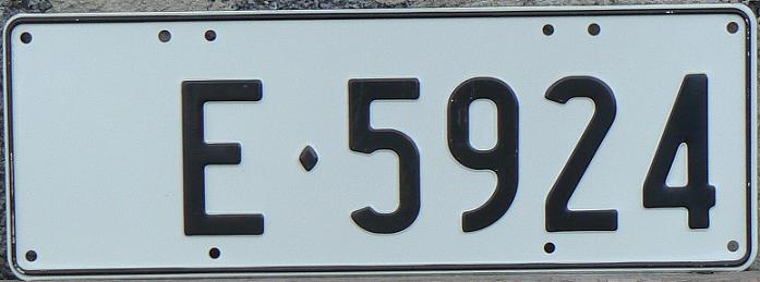 Former series for imported used vehicles (1976 - 1994), E = imported used vehicle